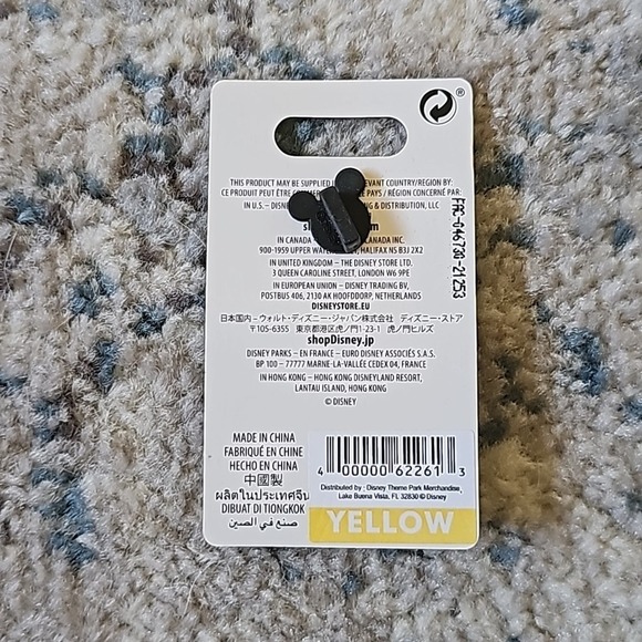 DISNEY PARKS MICKEY MOUSE ICON TASSEL PIN NEW - Picture 3 of 5